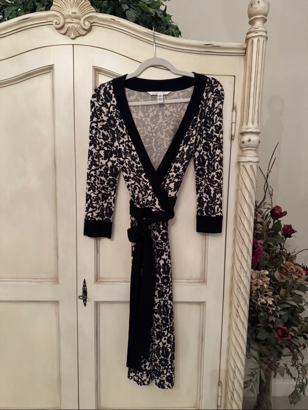 Diane Von Furstenberg Black and Cream Floral Wrap Dress